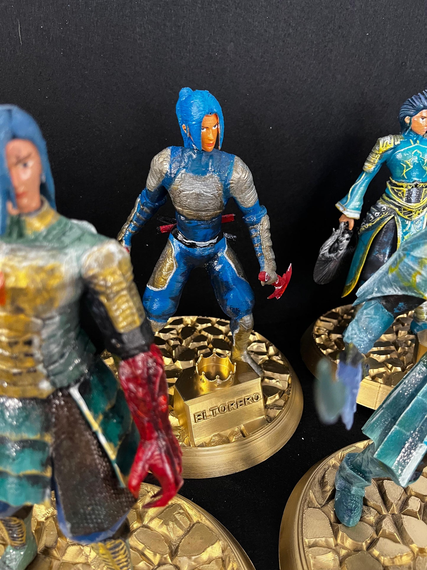PACKAGE OF 4 - No Lycan (Blue or Black Armour)