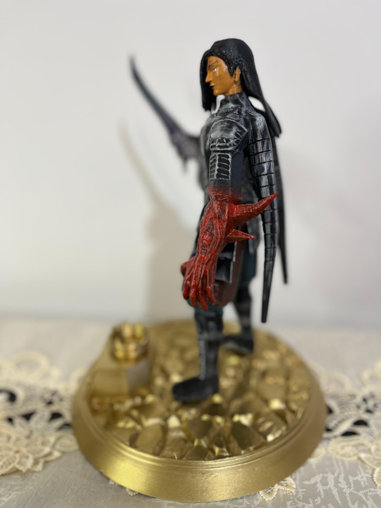 Sura Trophy Black Armour