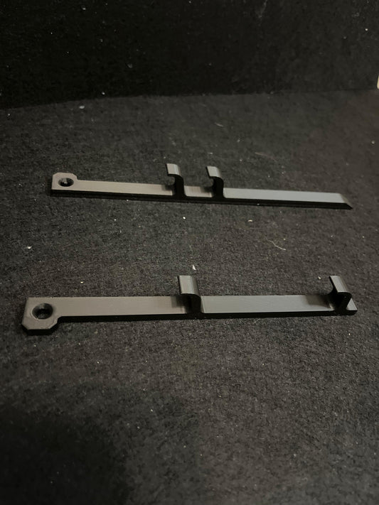 Suport Perete Shadow Daggers