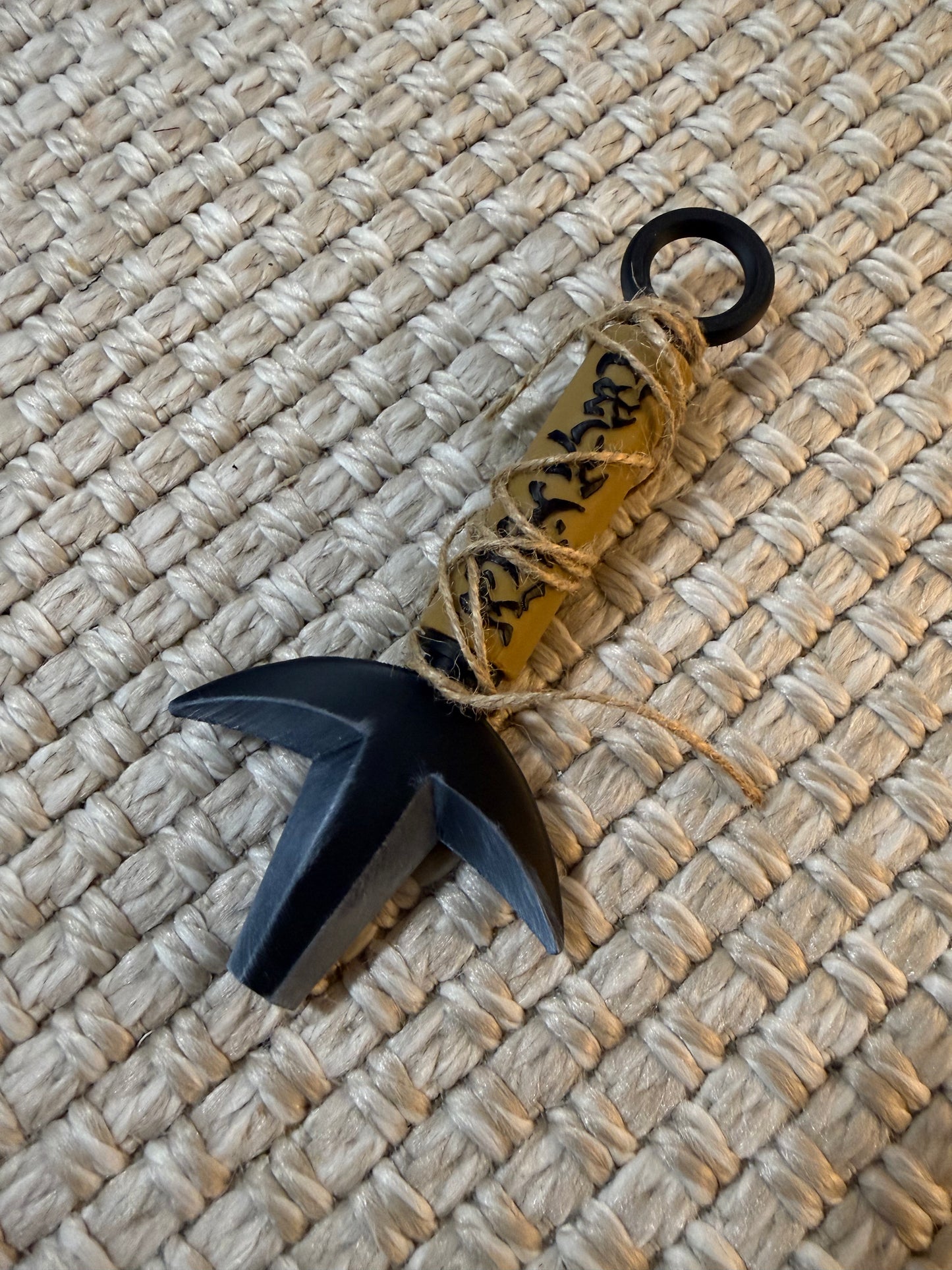 Magnetic Complex Kunai Toy