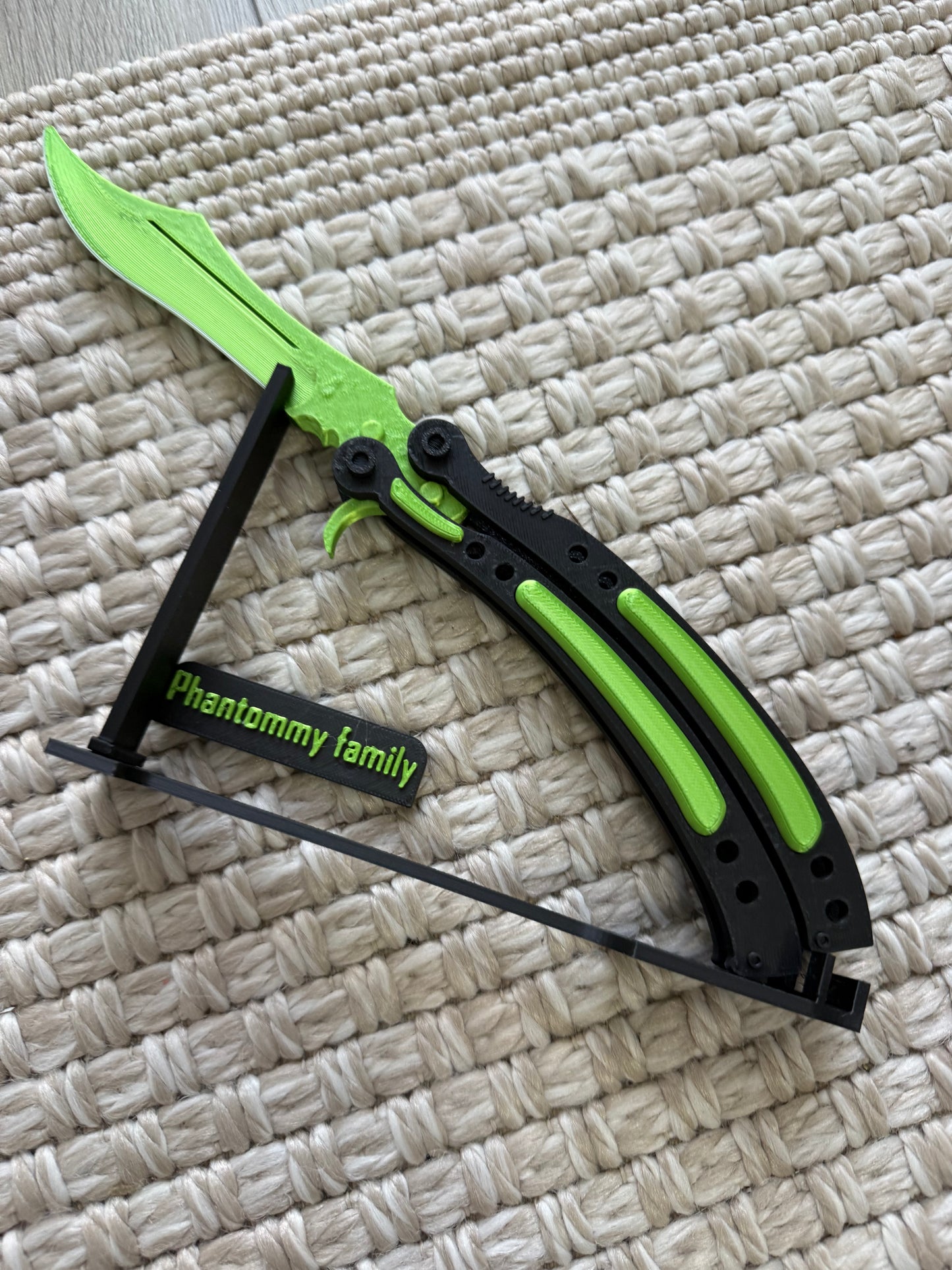 Desk Holder for Butterfly Knife Toy