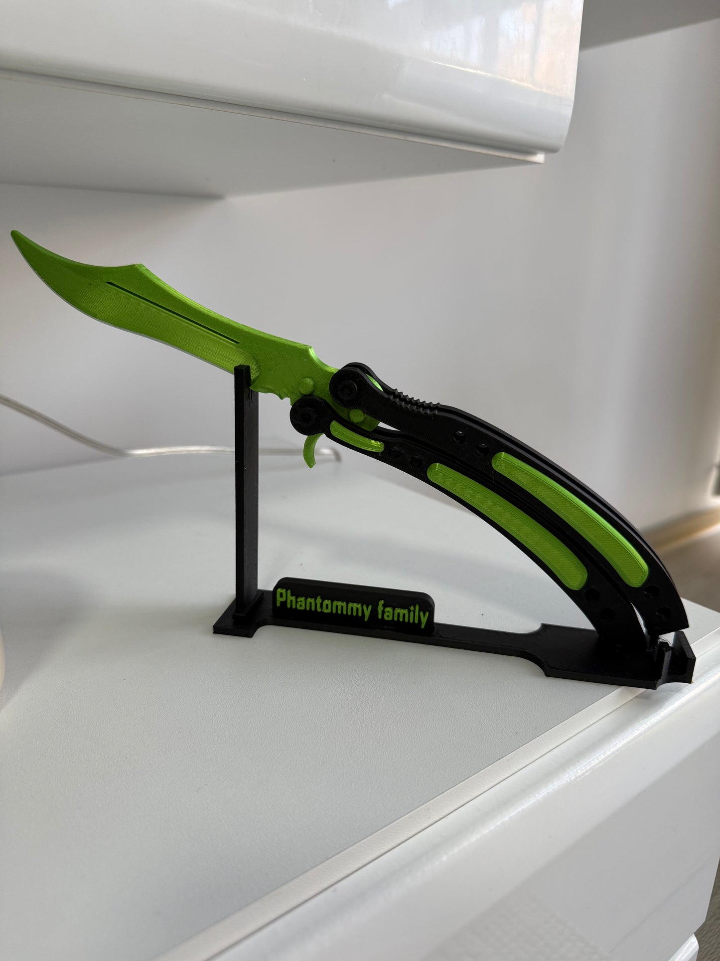 Desk Holder for Butterfly Knife Toy