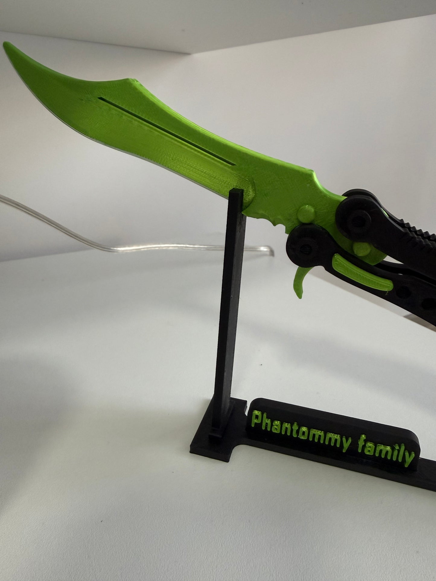 Desk Holder for Butterfly Knife Toy