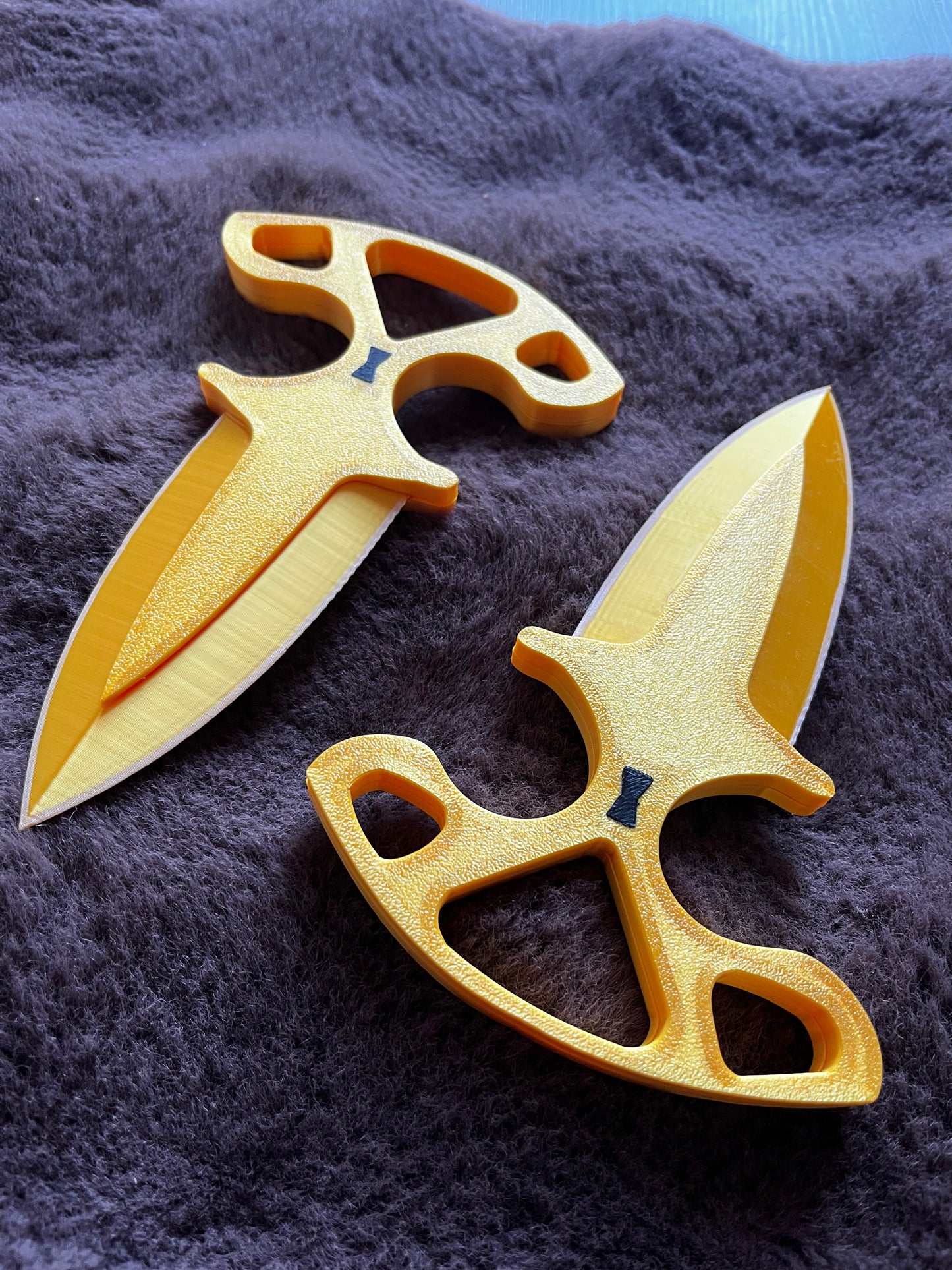 Gold Dual Daggers Toy