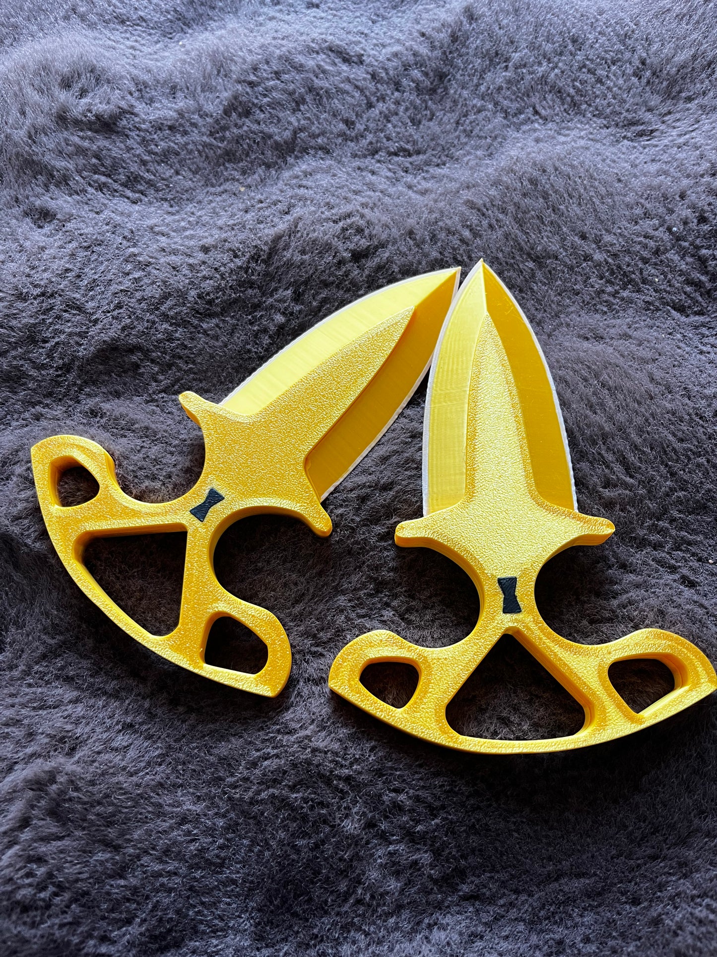 Gold Dual Daggers Toy